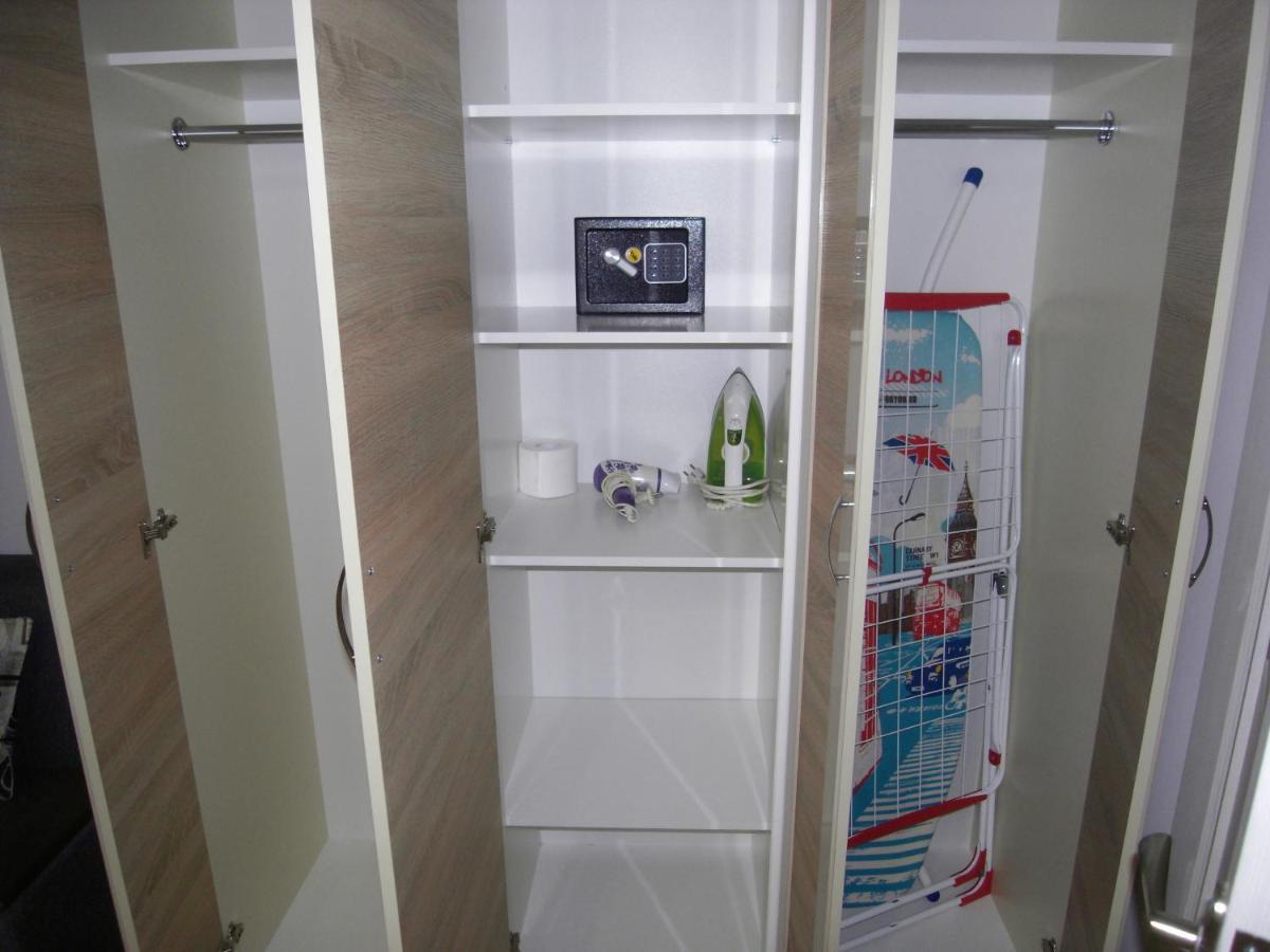 Modern Apartment Chişinău Extérieur photo
